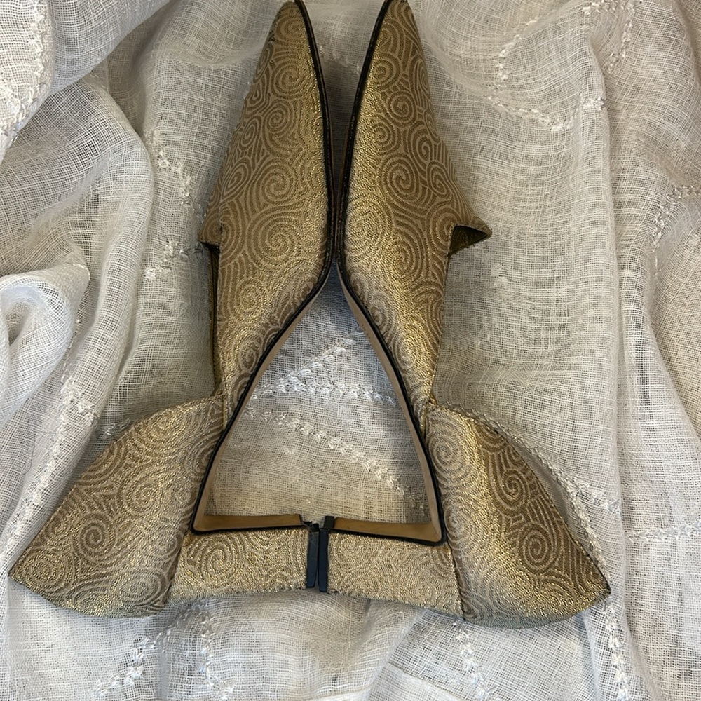 Yves Saint Laurent Women's Gold Swirl Flats - Picture 9 of 13